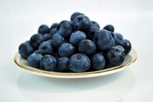 blueberries-184448_640